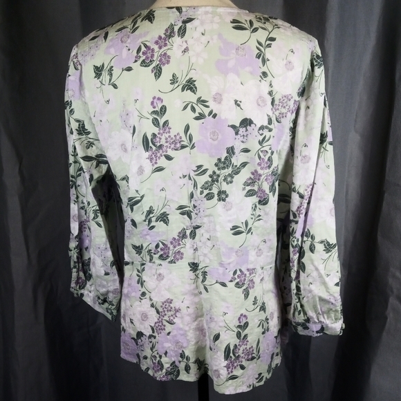 Liz Claiborne top, green with purple flowers, size L - Picture 3 of 4